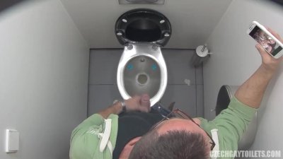Public Toilet Amateur - Public Toilet Amateur Videos and Gay Porn Movies | Tube8